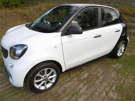 Smart Forfour - BLACK&WHITE/AIRCO/LED/CRUISE/LM/INR.&GAR.MOGELIJK - 1