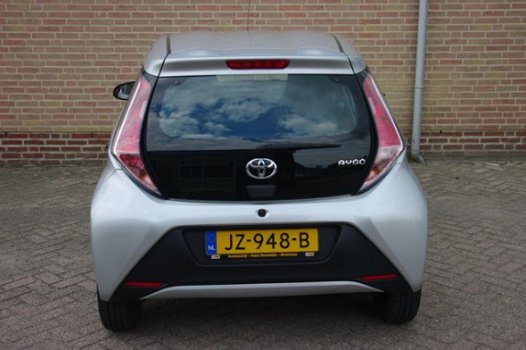 Toyota Aygo - 1.0 VVT-i x-now - 1