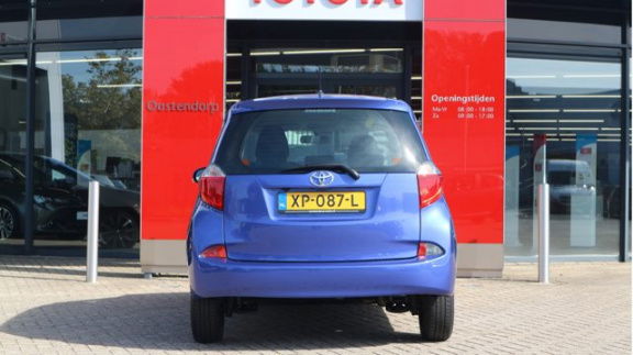 Toyota Verso S - 1.3 VVT-i Aspiration | Navigatie | Camera | Hoge instap | *ACTIE PRIJS - 1