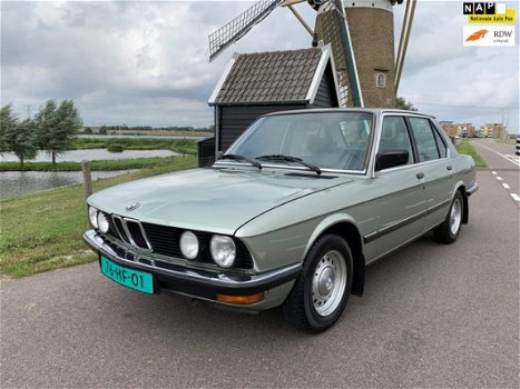 BMW 5-serie - 518 ORG. NL-AUTO119000KM 1E EIGENAAR NOOIT AAN GESPOTEN - 1