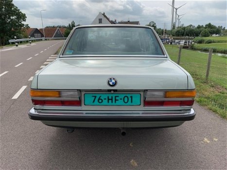 BMW 5-serie - 518 ORG. NL-AUTO119000KM 1E EIGENAAR NOOIT AAN GESPOTEN - 1