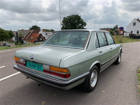 BMW 5-serie - 518 ORG. NL-AUTO119000KM 1E EIGENAAR NOOIT AAN GESPOTEN - 1