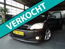 Toyota Corolla - 2.0 D-4D Sport Anniversary LAGE KM'S NIEUWE APK