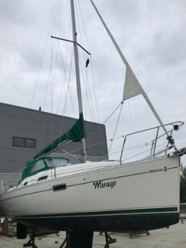 Beneteau Oceanis 281 - 2