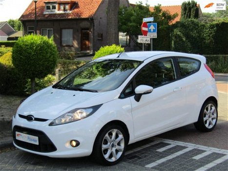 Ford Fiesta - 1.4 Champions League/AIRCO/LM-VELGEN - 1