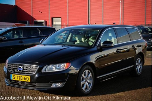 Volvo V70 - 1.6 D2 Kinetic AUTOMAAT, Leer, Climate control, Lmv - 1