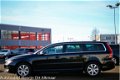 Volvo V70 - 1.6 D2 Kinetic AUTOMAAT, Leer, Climate control, Lmv - 1 - Thumbnail