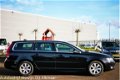 Volvo V70 - 1.6 D2 Kinetic AUTOMAAT, Leer, Climate control, Lmv - 1 - Thumbnail