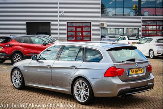 BMW 3-serie Touring - 320i M Sport Edition AUTOMAAT, Groot Navi, Alcantara, Bi-Xenon - 1