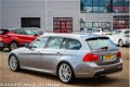 BMW 3-serie Touring - 320i M Sport Edition AUTOMAAT, Groot Navi, Alcantara, Bi-Xenon - 1 - Thumbnail