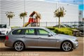 BMW 3-serie Touring - 320i M Sport Edition AUTOMAAT, Groot Navi, Alcantara, Bi-Xenon - 1 - Thumbnail