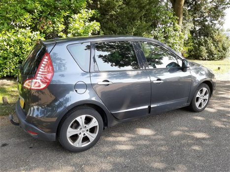 Renault Scénic - 2.0 Dynamique Automaat Navigatie / Trekhaak 160470 km - 1