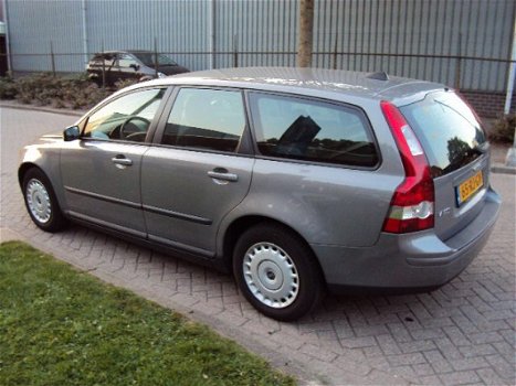 Volvo V50 - Benzine 1.8 16V 125PK - 1