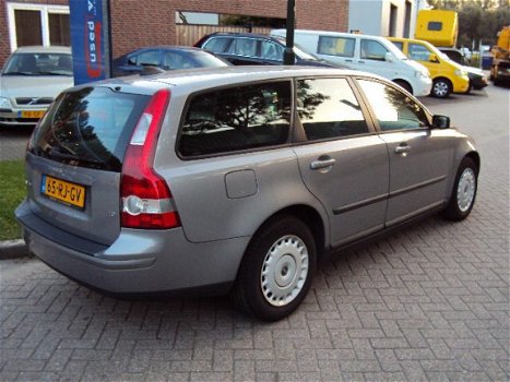 Volvo V50 - Benzine 1.8 16V 125PK - 1