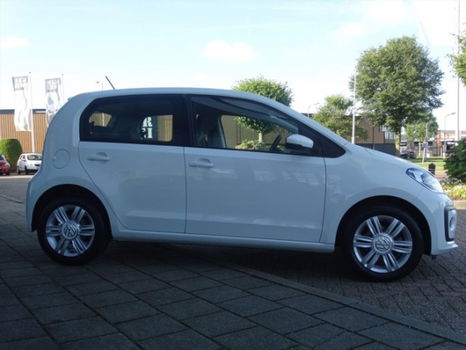 Volkswagen Up! - 1.0 60PK 5D High up | Cruise control | Parkeersensoren - 1