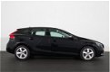 Volvo V40 - 1.6 D2 Kinetic 115PK | Airco | limit | Lichtmetalen velgen 16