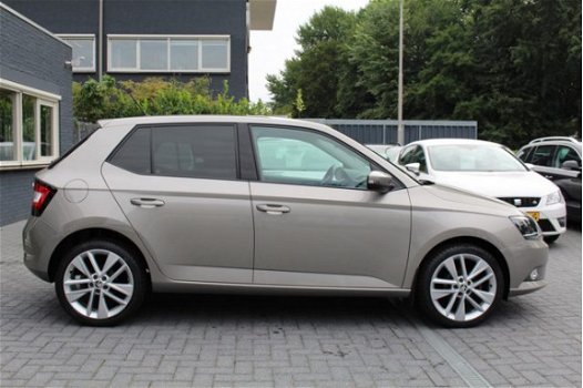 Skoda Fabia - 1.2 TSI 90pk Style | TREKHAAK AFN. | STOELVERW. | CLIMA - 1