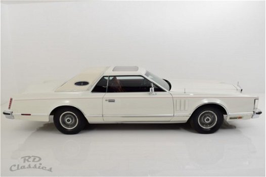 Lincoln Continental - Mark V 2D Hardtop Coupe - 1