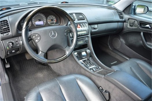 Mercedes-Benz CLK-klasse Coupé - 320 Avantgarde Automaat - 1