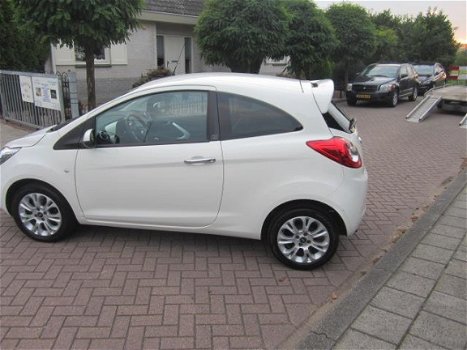 Ford Ka - 1.2 Titanium 66134 km nap boekjes sleutels - 1