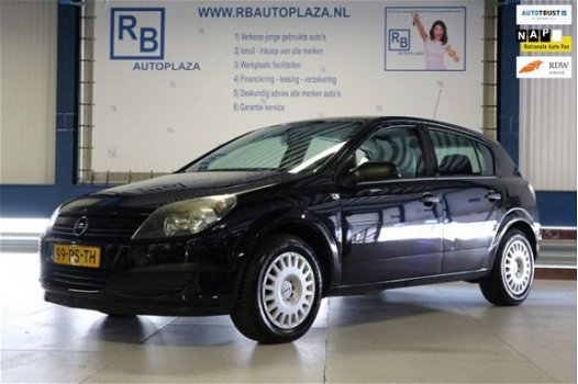 Opel Astra - 1.6 Essentia AUTOMAAT / AIRCO / NAP KM STAND - 1