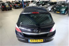 Opel Astra - 1.6 Essentia AUTOMAAT / AIRCO / NAP KM STAND