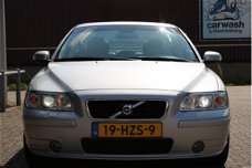 Volvo S60 - 2.4 Drivers Edition Navi|Automaat| Leer| Cruise control