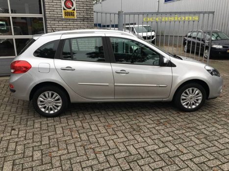 Renault Clio Estate - 1.2 16V 75 Collection - 1