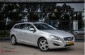 Volvo V60 - 2.0 D3 Summum , Schuif-kanteldak, Leer, Trekhaak, Achteruitrijcamera, - 1 - Thumbnail