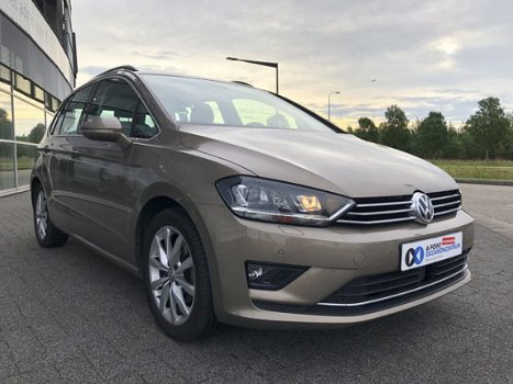 Volkswagen Golf Sportsvan - 1.4 TSI 125PK DSG-aut Highline PDC xenon navigatie stoelverwarming inkla - 1