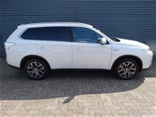 Mitsubishi Outlander - 2.0 PHEV Limited Ed. X-Line Instyle+