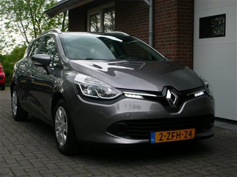 Renault Clio Estate - 1.5 dCi Expression-airco-navi-dakrails - 1