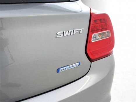 Suzuki Swift - 1.0 Stijl Smart Hybrid - 1