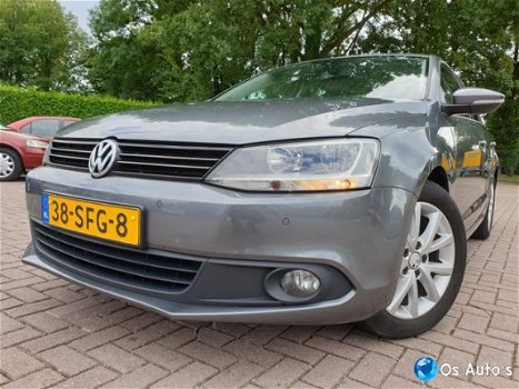 Volkswagen Jetta - 1.2 TSI BMT Comfortline - 1