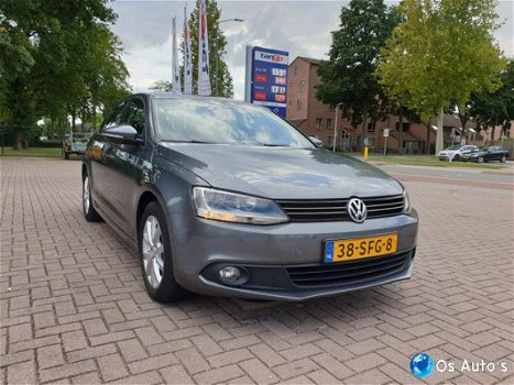 Volkswagen Jetta - 1.2 TSI BMT Comfortline - 1