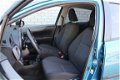 Toyota Yaris - 1.3 VVT-i 5DR Now AIRCO TREKH. LM VELGEN - 1 - Thumbnail