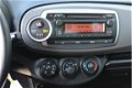 Toyota Yaris - 1.3 VVT-i 5DR Now AIRCO TREKH. LM VELGEN - 1 - Thumbnail