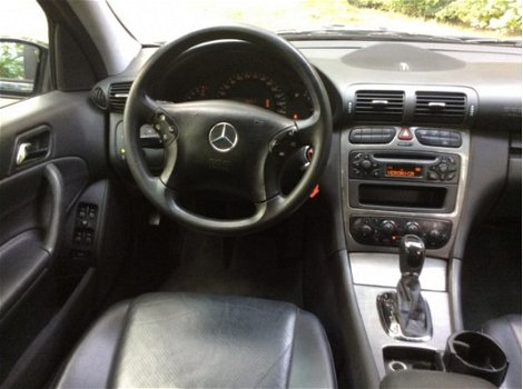 Mercedes-Benz C-klasse - 200 CDI Avantgarde AUTOMAAT|ZEER NETJES|APK AUG-2020 - 1