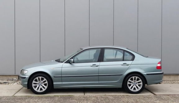 BMW 3-serie - 320d Executive | Automaat | Leer | Sportstoelen | Youngtimer - 1