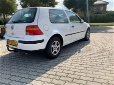Volkswagen Golf - GOLF; SDI 50 KW