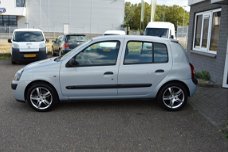 Renault Clio - 1.2-16V Authentique Rijklaar