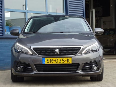 Peugeot 308 - 1.2 PURETECH 110PK SUBLIME, NAVIGATIE, BLUETOOTH, TREKHAAKACTIE - 1