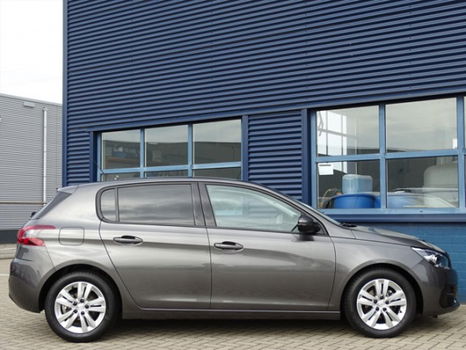 Peugeot 308 - 1.2 PURETECH 110PK SUBLIME, NAVIGATIE, BLUETOOTH, TREKHAAKACTIE - 1