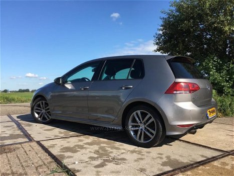 Volkswagen Golf - 1.2 TSI CUP R-line Navigatie | Cruise control | PDC | Climate control - 1