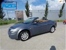 Renault Mégane coupé cabriolet - 1.6-16V Tech Line / climate control / Navigatie / leer / xenon