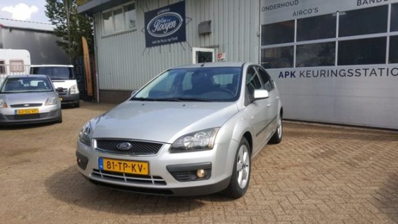 Ford Focus - Focus Futura 1.6 116 PK trekhaak Bovag garantie - 1