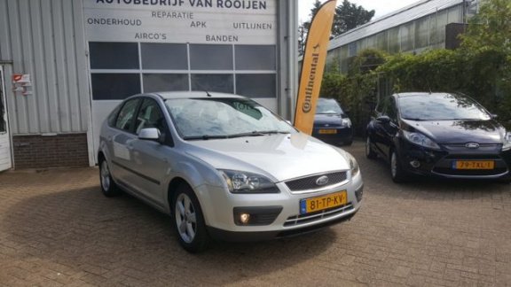 Ford Focus - Focus Futura 1.6 116 PK trekhaak Bovag garantie - 1