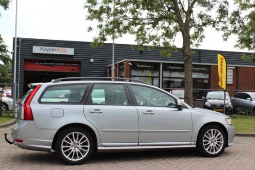 Volvo V50 - 2.0D Kinetic NAVI CLIMATE GARANTIE - 1