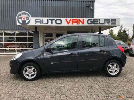 Renault Clio - CLIO 1.2 5 Deurs Airco NL Nap Weinig KM - 1