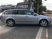 Volvo V50 - 2.0D Momentum / automaat / bi-xenon / lm velgen / cruise control / - 1 - Thumbnail